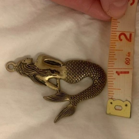 Mermaid Pendant - Picture 4 of 5